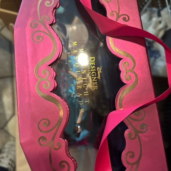 Alice Limited Edition Doll 12”
- Alice in Wonderland - Disney Designer - Picture 7 of 9